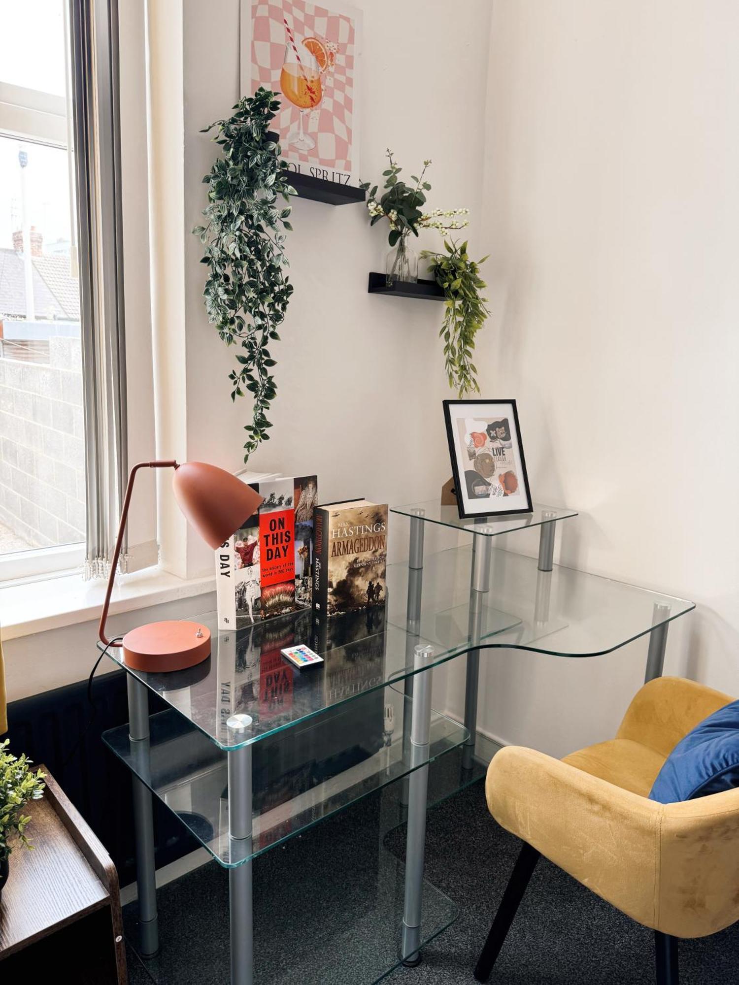 A&A Luxury Stay Rosedale St - Chic, Modern, City Centre, Neon Decor Sunderland  Ngoại thất bức ảnh